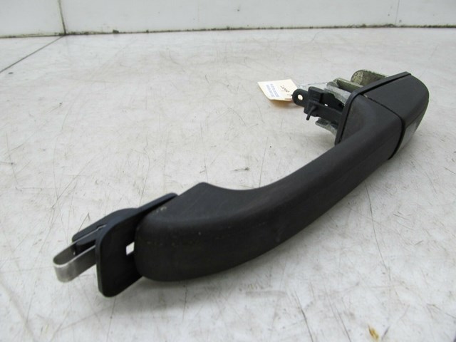 2003-2004 LAND ROVER DISCOVERY OEM RIGHT REAR DOOR EXTERIOR DOOR HANDLE 