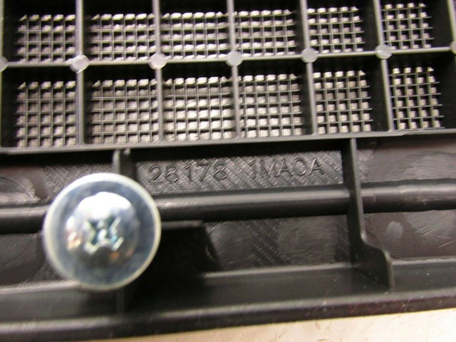 2011-2018 INFINITI M37 Q70 OEM REAR BOSE SPEAKER GRILLE COVER 