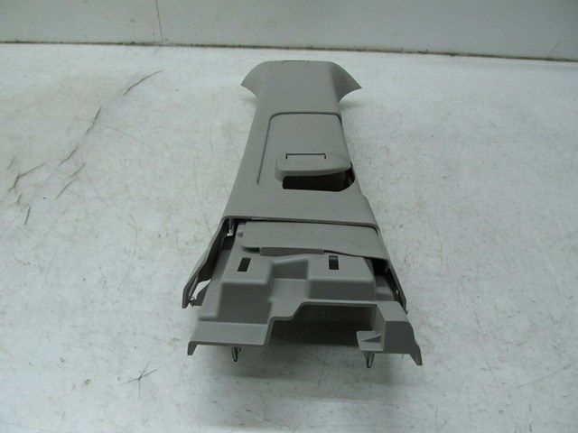  2013-2017 CHEVY TRAVERSE OEM LEFT SIDE B PILLAR TRIM COVER 