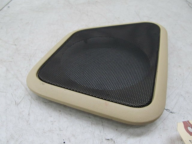 2003-2004 LAND ROVER DISCOVERY OEM LEFT REAR DOOR SPEAKER GRILLE COVER