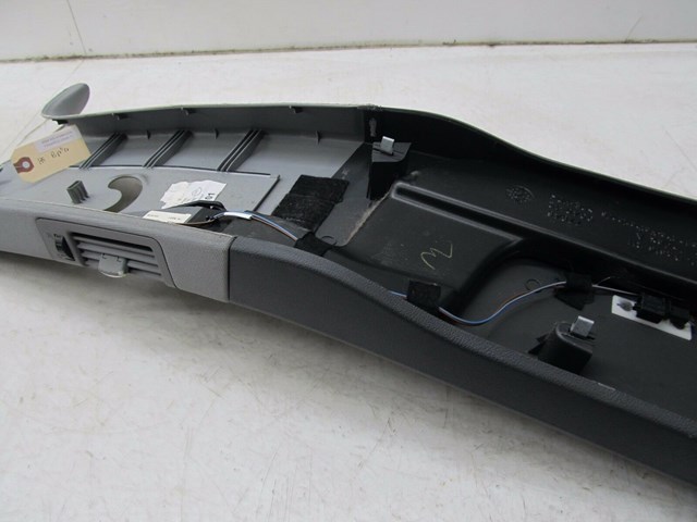 2004-2007 VOLKSWAGEN TOUAREG OEM RIGHT PASSENGER SIDE B PILLAR TRIM COVER PANEL