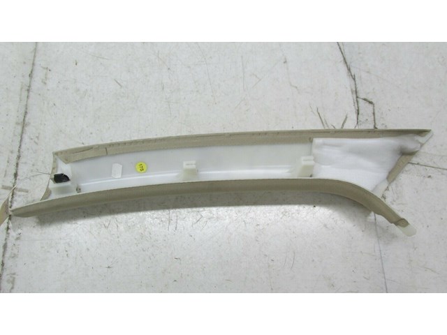 2009-2012 AUDI Q5 8R OEM RIGHT FRONT PASSENGER SIDE A PILLAR TRIM    