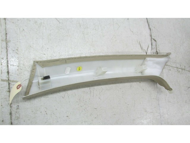 2009-2012 AUDI Q5 8R OEM RIGHT FRONT PASSENGER SIDE A PILLAR TRIM    