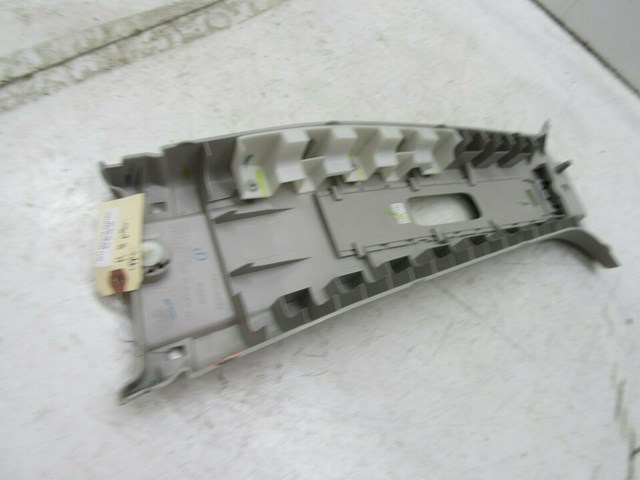 2013-2018 NISSAN SENTRA SV OEM RIGHT SIDE B PILLAR TRIM COVER