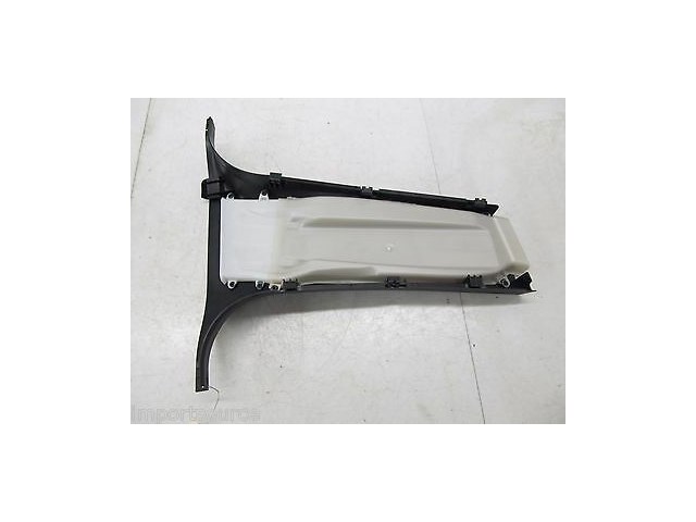 2010-2013 MERCEDES E350 W212 OEM LEFT FRONT LOWER BLACK B-PILLAR TRIM 