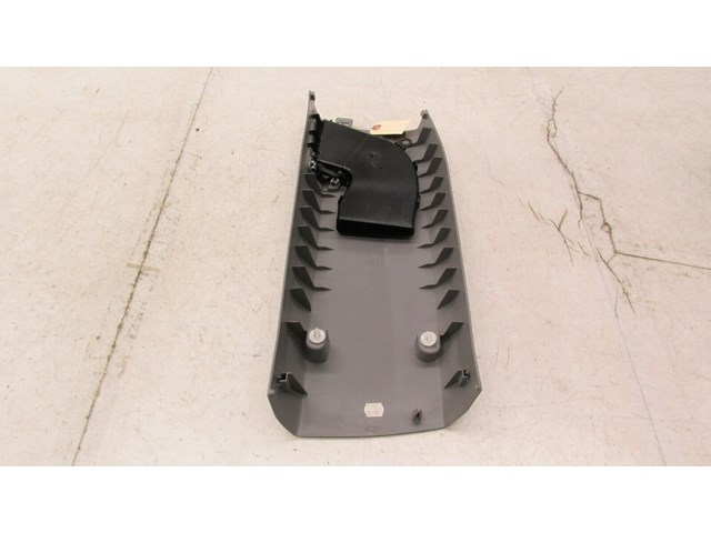  2007-2010 BMW X5 E70 OEM RIGHT PASSENGER SIDE LOWER B PILLAR TRIM W/AIR VENT 