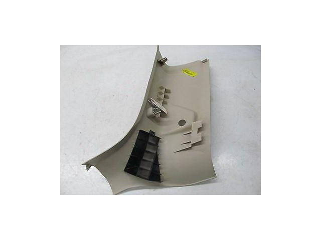 2003-2006 FORD EXPEDITION OEM LEFT REAR DRIVER SIDE D PILLAR TRIM COVER PANEL