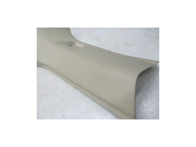 2003-2006 FORD EXPEDITION OEM LEFT REAR DRIVER SIDE D PILLAR TRIM COVER PANEL