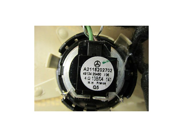 2003-2005 MERCEDES E500 W211 OEM RIGHT FRONT PASSENGER'S DOOR TWEETER SPEAKER