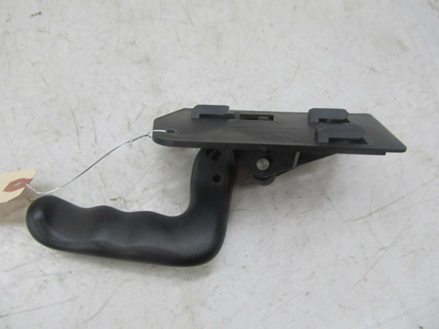 2003-2007 CHEVY SILVERADO OEM RIGHT FRONT DOOR INTERIOR DOOR HANDLE 