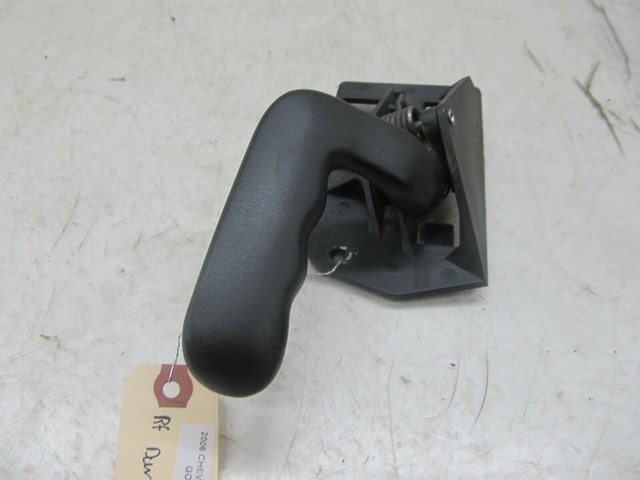 2003-2007 CHEVY SILVERADO OEM RIGHT FRONT DOOR INTERIOR DOOR HANDLE 
