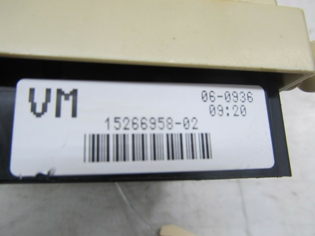 V2003-2007 CHEVY SILVERADO OEM LEFT FRONT DASH FUSE BOX RELAY UNIT