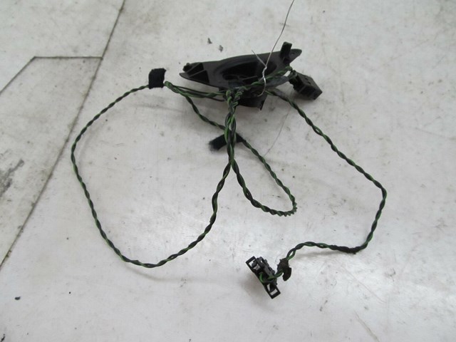 2000-2006 AUDI TT ROADSTER OEM RIGHT FRONT DOOR TWEETER SPEAKER 