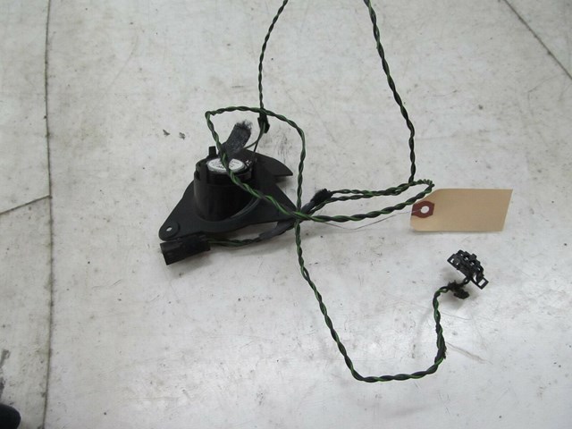 2000-2006 AUDI TT ROADSTER OEM RIGHT FRONT DOOR TWEETER SPEAKER 