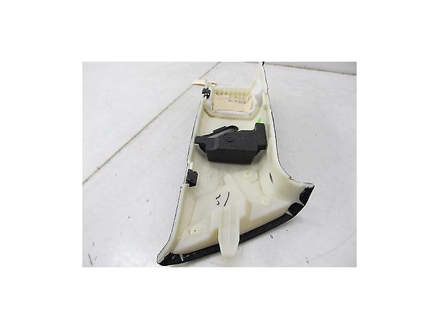 2006-2009 MERCEDES R350 W251 OEM RIGHT C-PILLAR TRIM