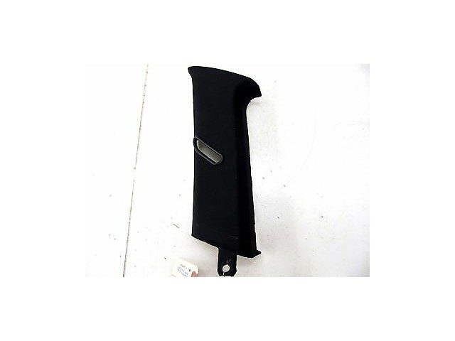 2006-2009 MERCEDES R350 W251 OEM RIGHT C-PILLAR TRIM