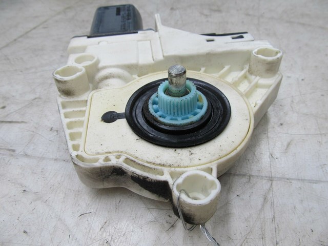 2005-2008 AUDI A6 C6 OEM LEFT REAR DRIVER SIDE DOOR WINDOW MOTOR 