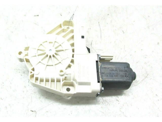 2009-2012 AUDI Q5 8R OEM LEFT REAR DOOR WINDOW MOTOR      