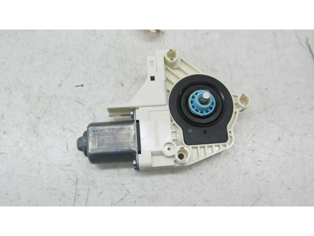 2009-2012 AUDI Q5 8R OEM LEFT REAR DOOR WINDOW MOTOR      