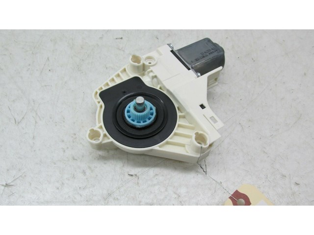 2009-2012 AUDI Q5 8R OEM LEFT REAR DOOR WINDOW MOTOR      