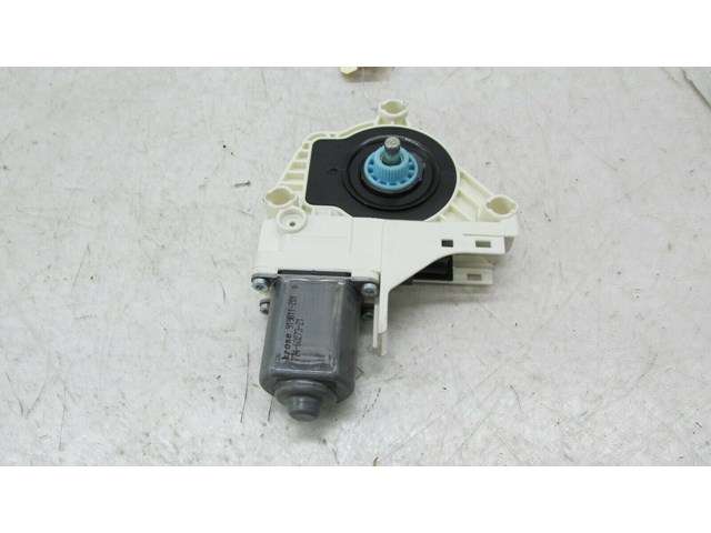 2009-2012 AUDI Q5 8R OEM RIGHT REAR DOOR WINDOW MOTOR      