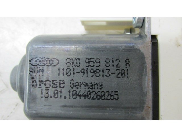 2009-2012 AUDI Q5 8R OEM RIGHT REAR DOOR WINDOW MOTOR      