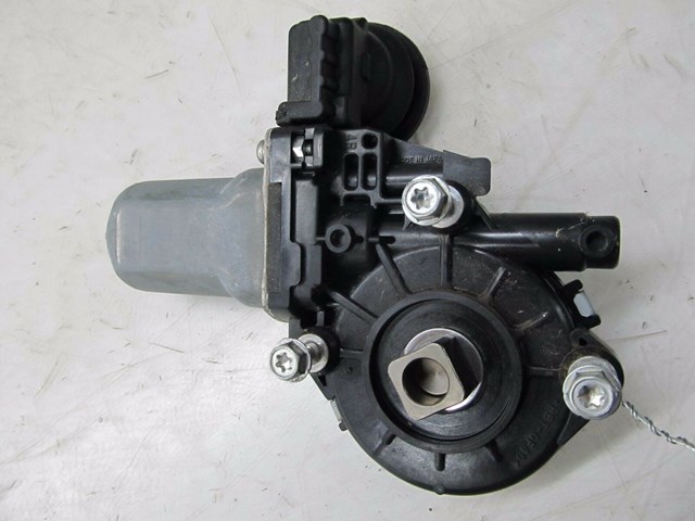 2014-2016 INFINITI Q50 OEM RIGHT FRONT PASSENGER DOOR WINDOW MOTOR