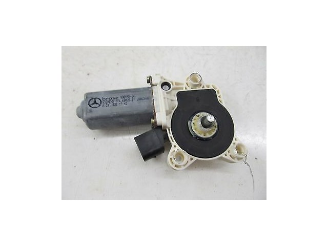 2001-2005 MERCEDES C240 W203 OEM RIGHT FRONT WINDOW MOTOR 