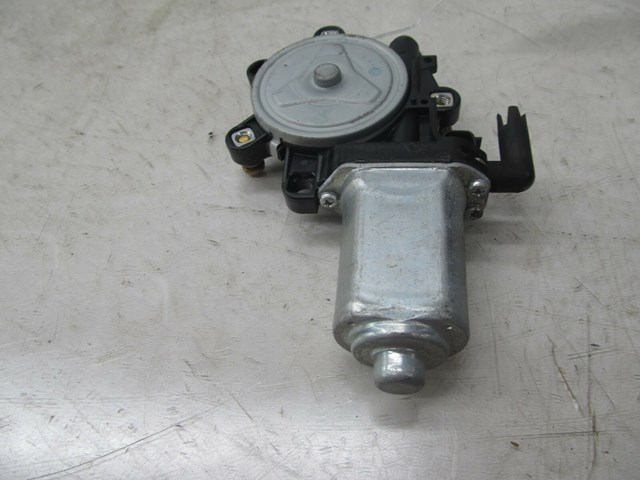 2007-2015 NISSAN XTERRA OEM RIGHT FRONT PASSENGER SIDE DOOR WINDOW MOTOR 