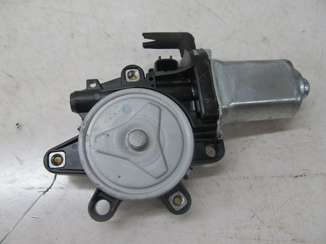 2007-2015 NISSAN XTERRA OEM RIGHT FRONT PASSENGER SIDE DOOR WINDOW MOTOR 