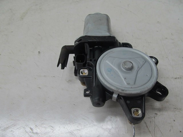 2007-2015 NISSAN XTERRA OEM RIGHT FRONT PASSENGER SIDE DOOR WINDOW MOTOR 