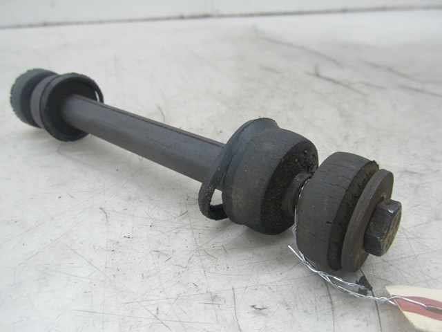 2003-2007 CHEVY SILVERADO OEM RIGHT FRONT SWAY BAR END LINK 