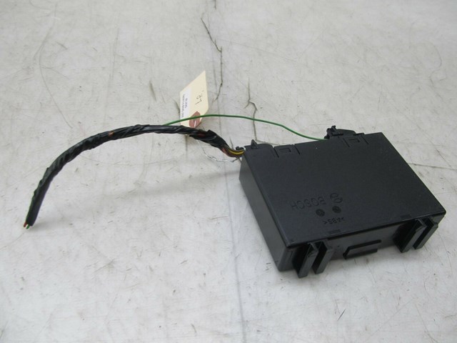 2004-2011 SAAB 9-3 AERO OEM LEFT REAR PARKING SENSOR CONTROL MODULE 