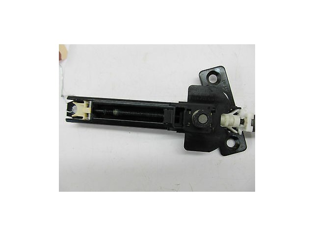 2004-2006 AUDI A8 L QUATTRO D3 OEM RIGHT FRONT SEAT BELT ADJUSTABLE TRACK MOTOR