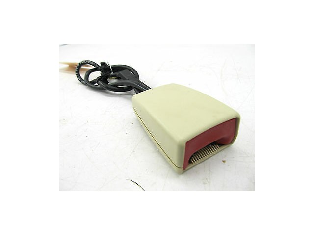 2004-2006 AUDI A8 L QUATTRO D3 OEM RIGHT FRONT SEAT BELT RECEIVER BUCKLE 