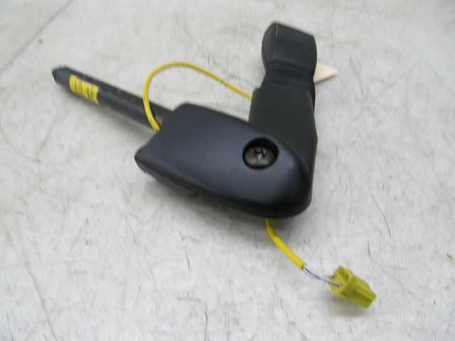 2003-2004 LAND ROVER DISCOVERY OEM RIGHT FRONT SEAT BELT BUCKLE 