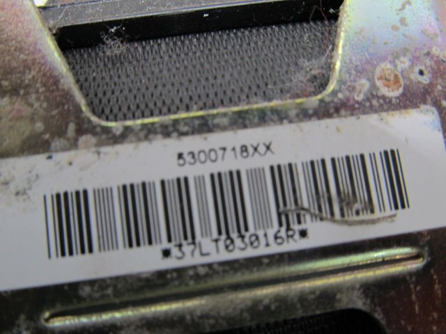 2003-2004 LAND ROVER DISCOVERY OEM LEFT FRONT SEAT BELT 