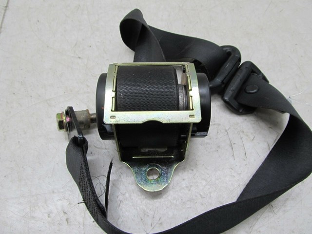 2003-2004 LAND ROVER DISCOVERY OEM LEFT FRONT SEAT BELT 