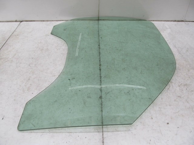 2003-2007 CHEVY SILVERADO OEM RIGHT FRONT PASSENGER GLASS WINDOW 