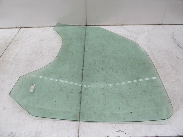 2003-2007 CHEVY SILVERADO OEM RIGHT FRONT PASSENGER GLASS WINDOW 