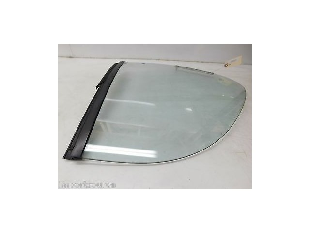 1985-1992 BMW 325i E30 OEM RIGHT REAR PASSENGER AUTO GLASS CONVERTIBLE