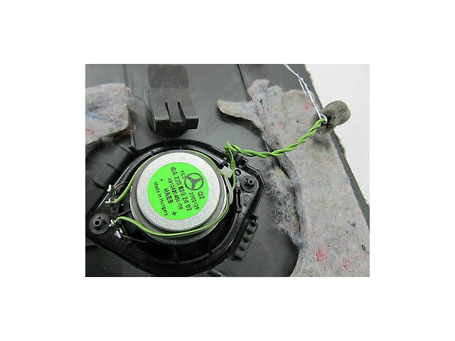 2003-2005 MERCEDES BENZ E320 W211 OEM RIGHT SIDE FRONT KICK PANEL W/ SPEAKER