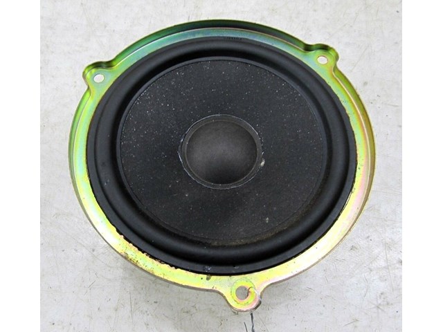 2003-2004 LAND ROVER DISCOVERY OEM RIGHT FRONT DOOR SPEAKER 