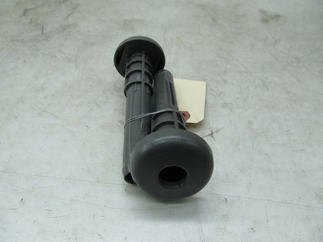  2013-2017 CHEVY TRAVERSE OEM RIGHT FRONT SEAT HEADREST ADJUSTMENT HOUSING 