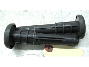  2013-2017 CHEVY TRAVERSE OEM RIGHT FRONT SEAT HEADREST ADJUSTMENT HOUSING 