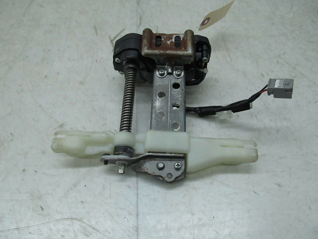 O2001-2006 LEXUS LS430 OEM RIGHT FRONT UPPER SEAT HEADREST MOTOR 