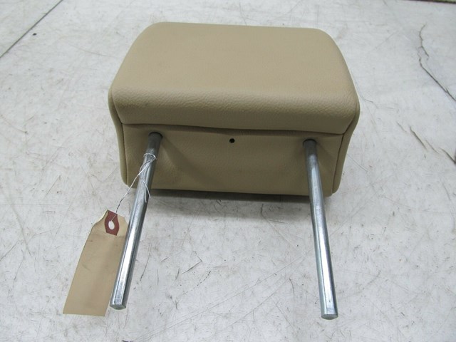 2003-2004 LAND ROVER DISCOVERY OEM REAR CENTER 2ND ROW HEADREST CUSHION 