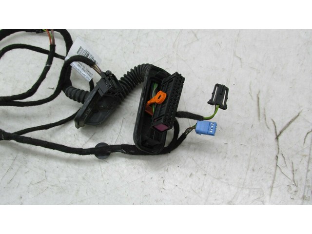 2012-2015 VOLKSWAGEN PASSAT OEM RIGHT REAR PASSENGER SIDE DOOR WIRE HARNESS