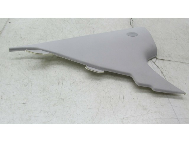  2014-2016 KIA CADENZA OEM LEFT REAR DRIVER SIDE C-PILLAR TRIM COVER 