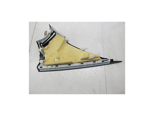 2010-2013 MERCEDES E350 W212 OEM RIGHT REAR PASSENGER SIDE C-PILLAR TRIM BLACK 